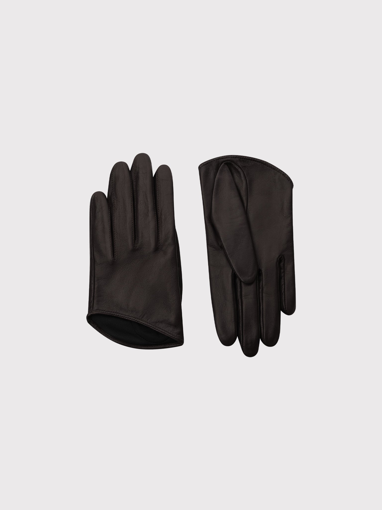 Cropped brown gloves