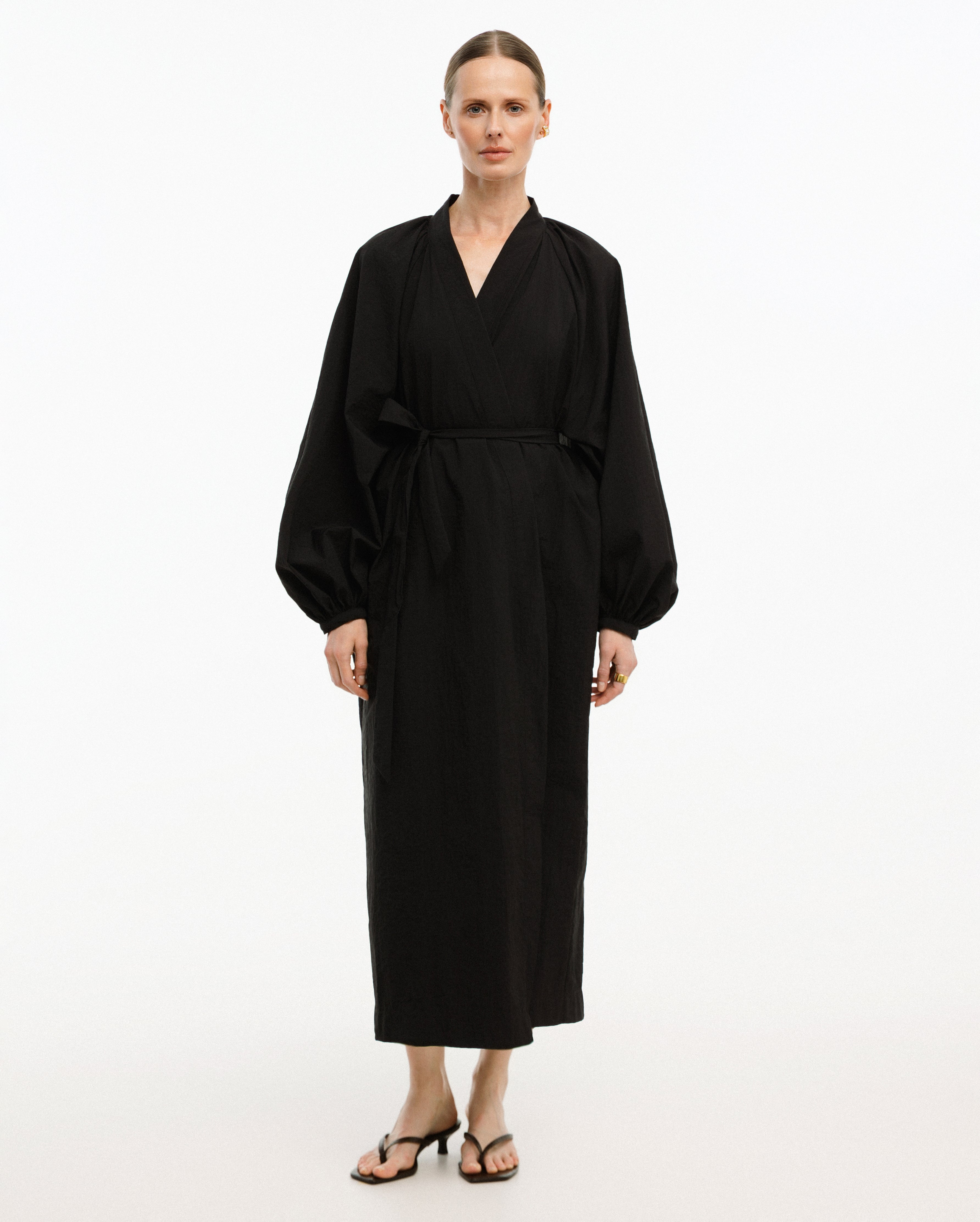 BLACK WRAP COVER-UP