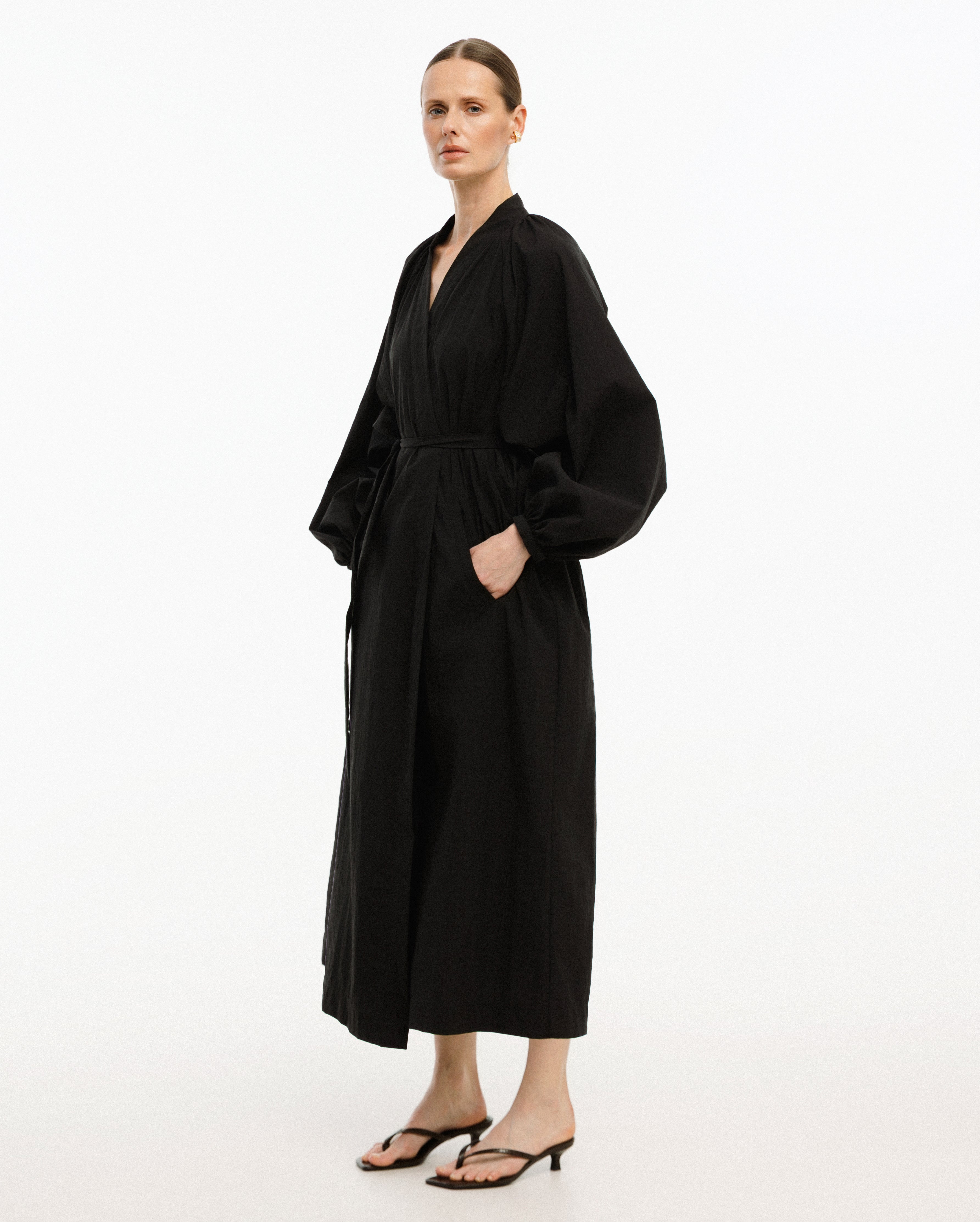 BLACK WRAP COVER-UP