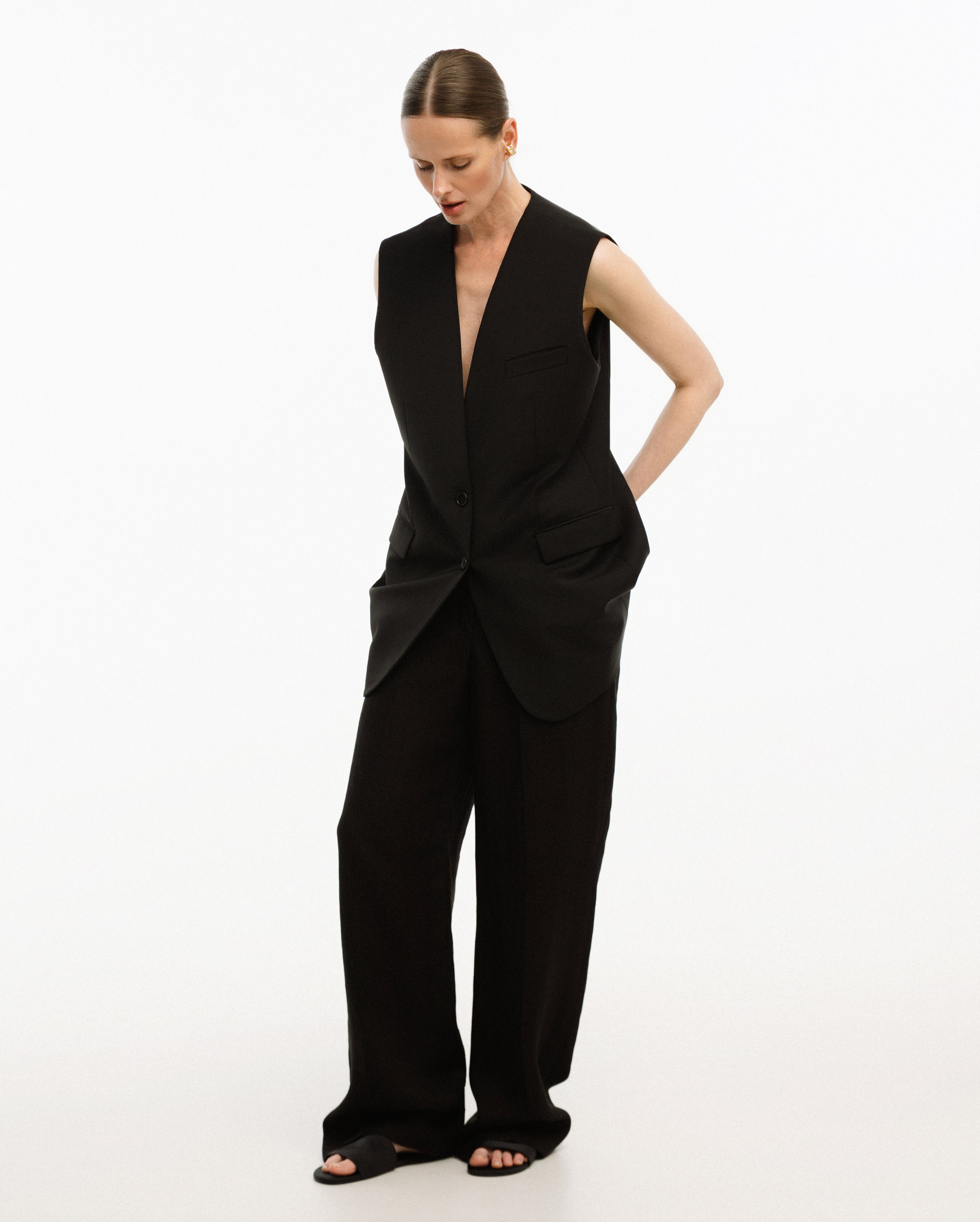 BLACK LINEN TROUSERS