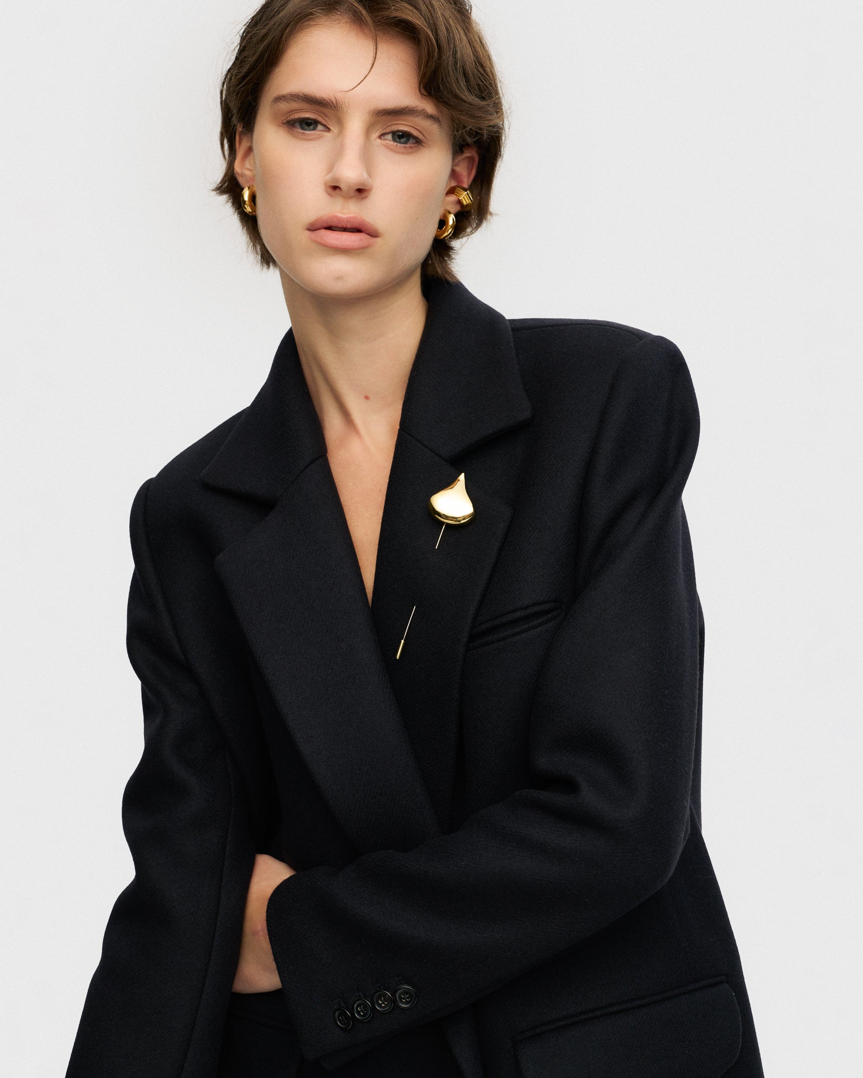 Ginkgo leaf brooch gold