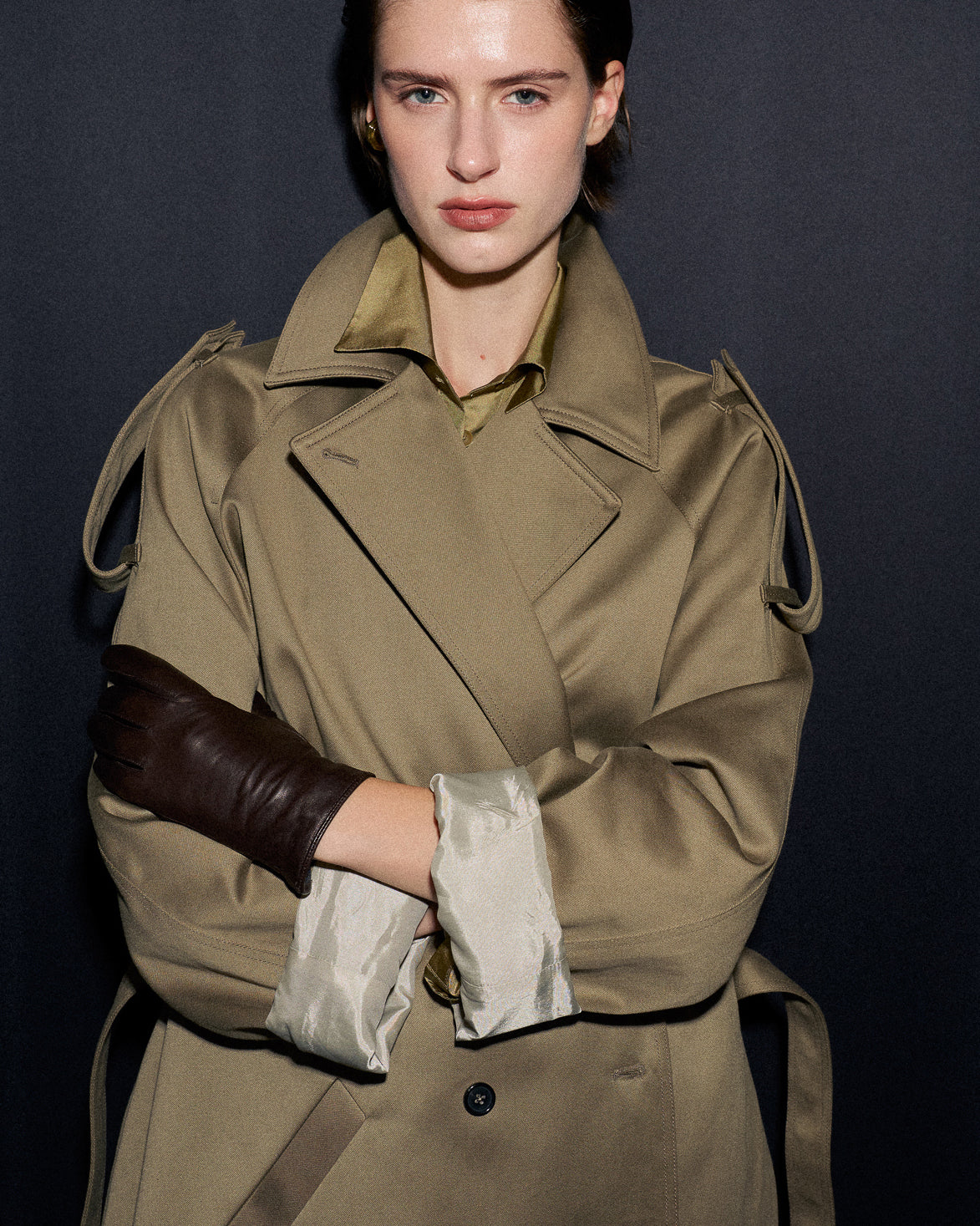 Brown gloves