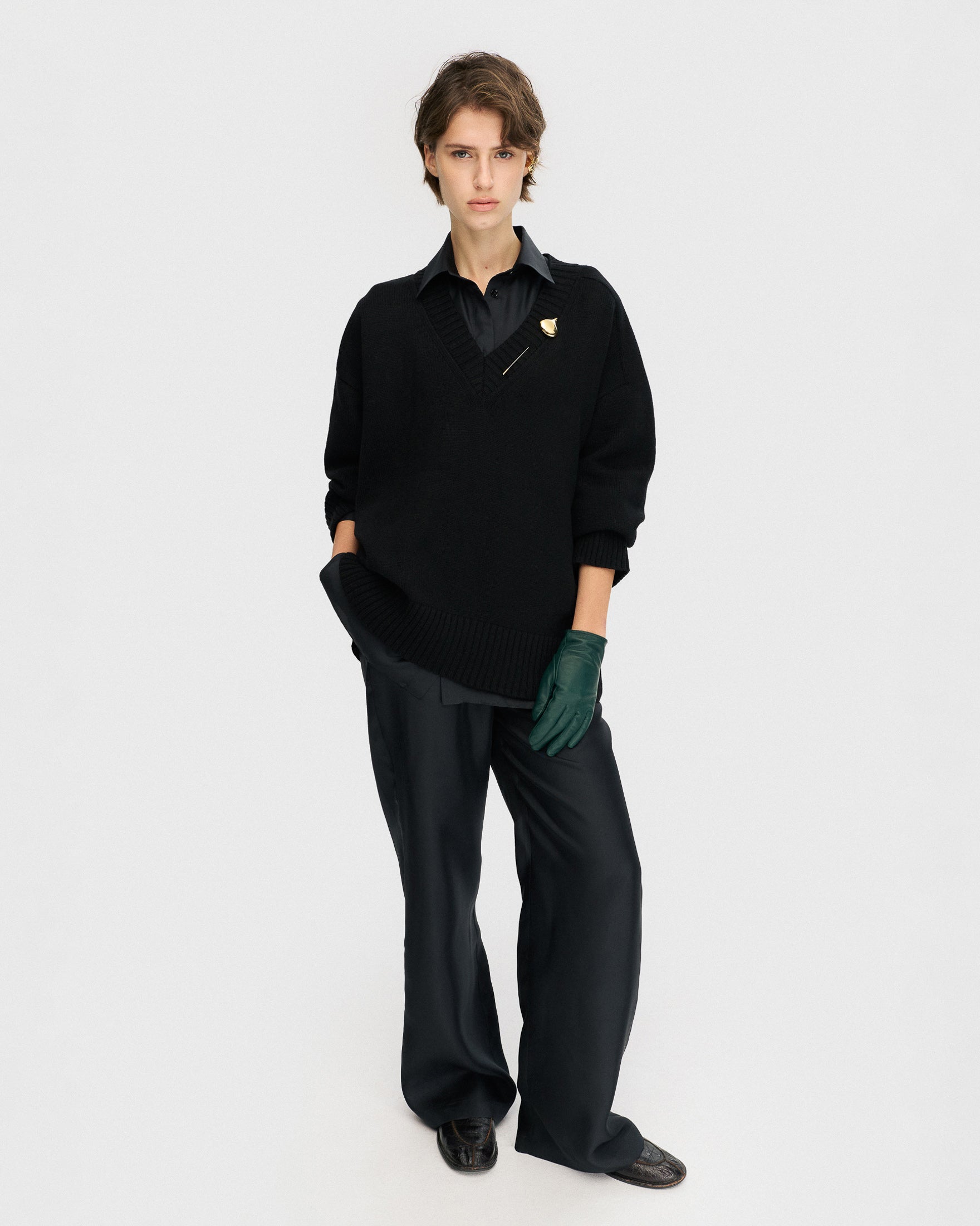 Black pullover