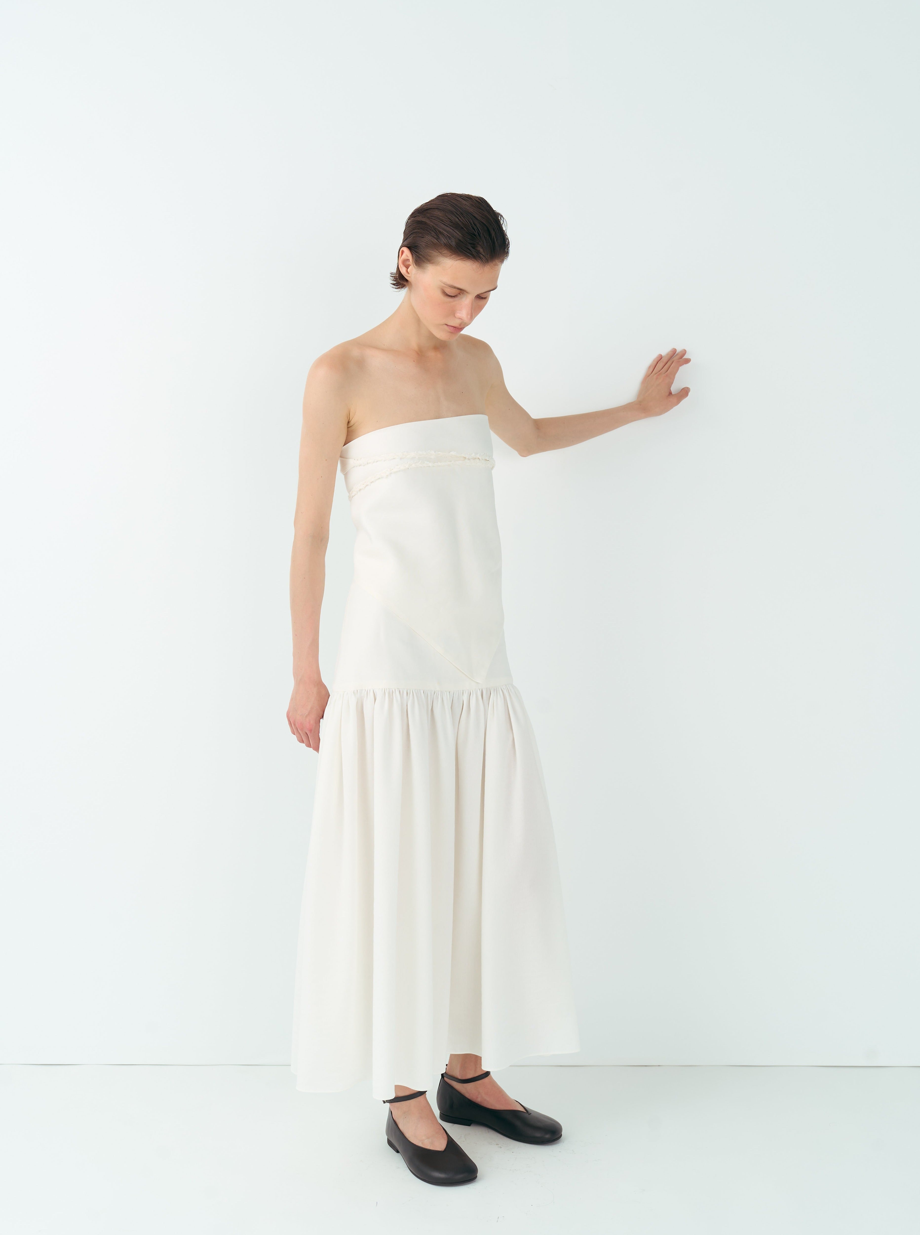 WHITE MIDI SKIRT