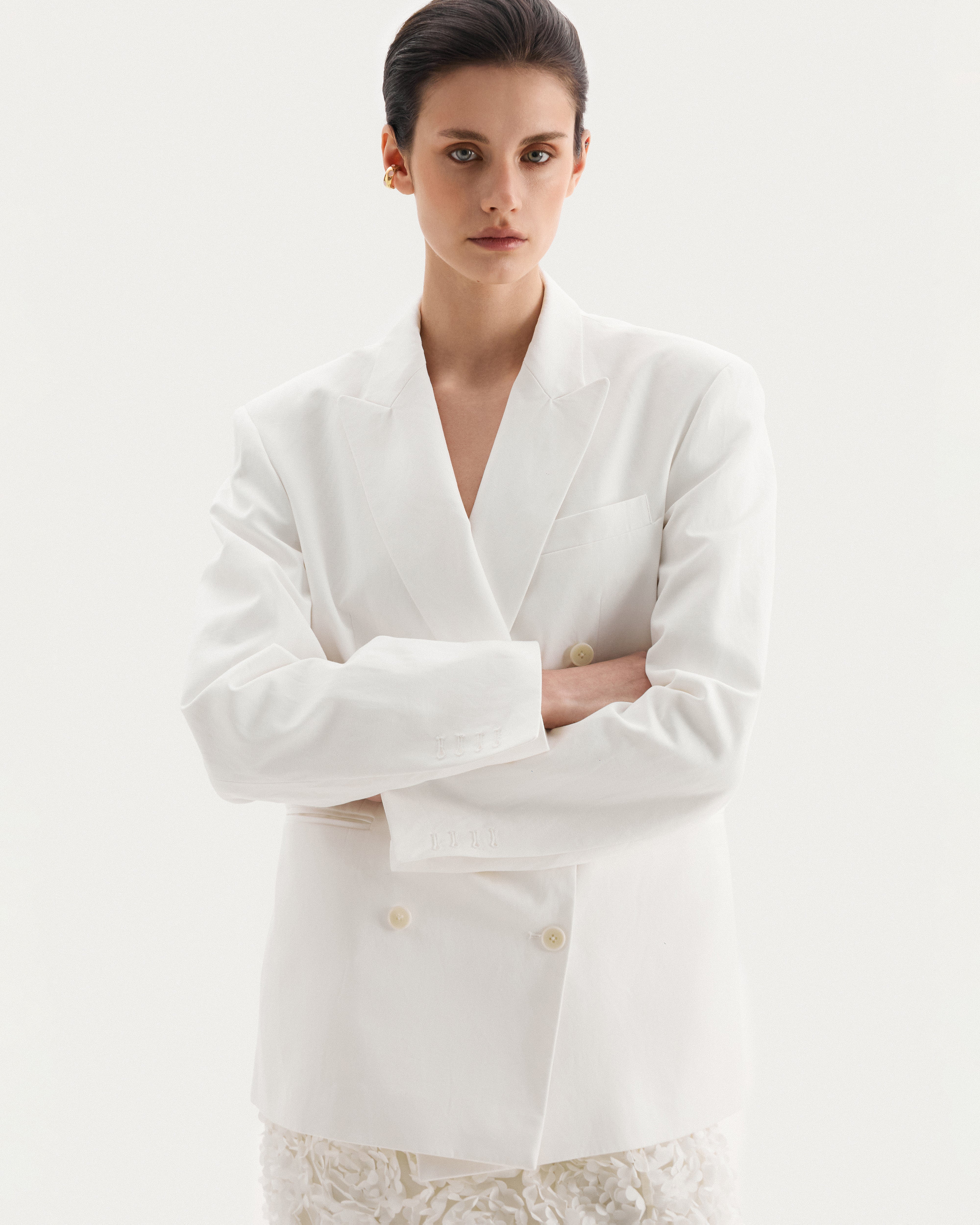 White double-breasted blazer