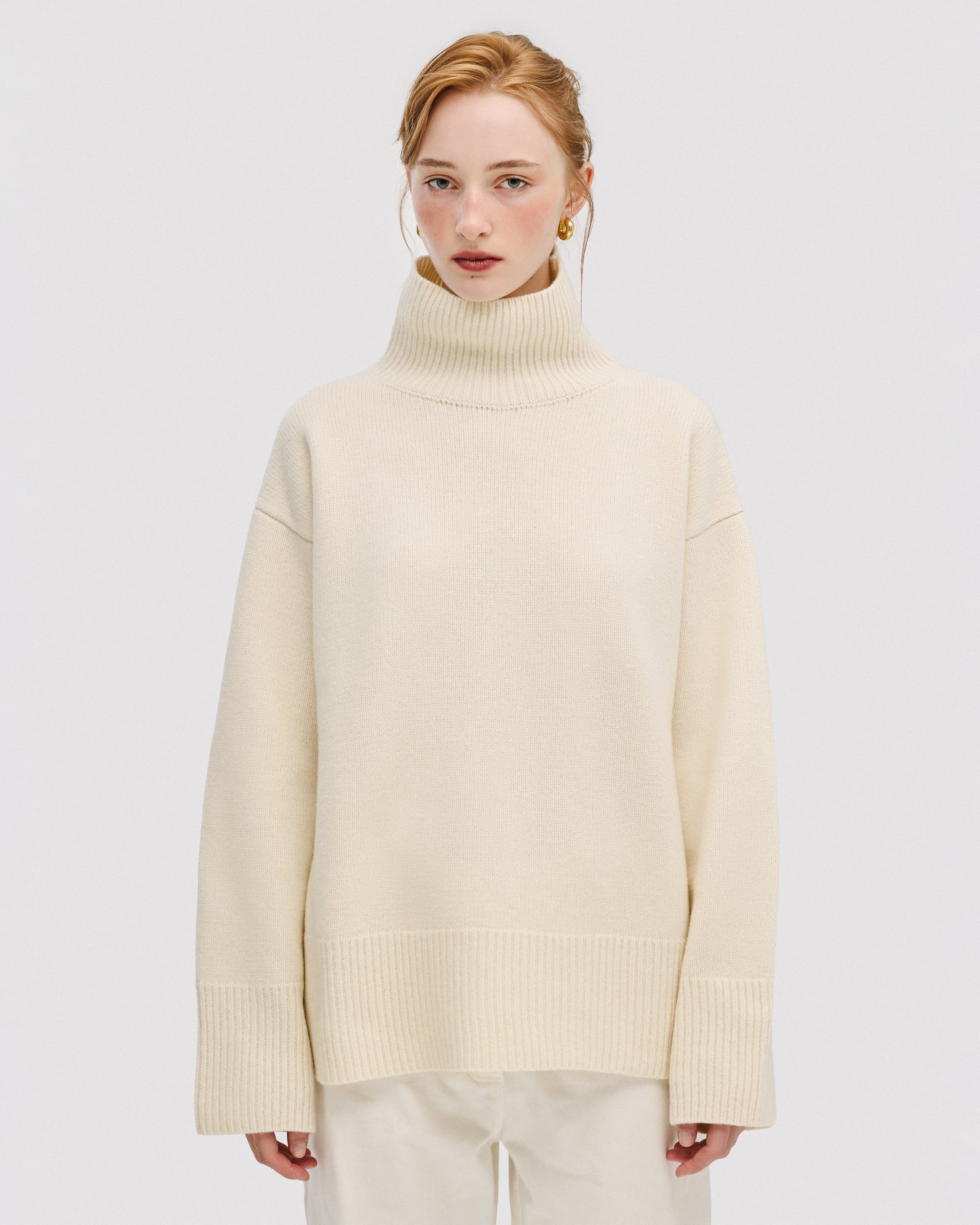 MILK SWEATER