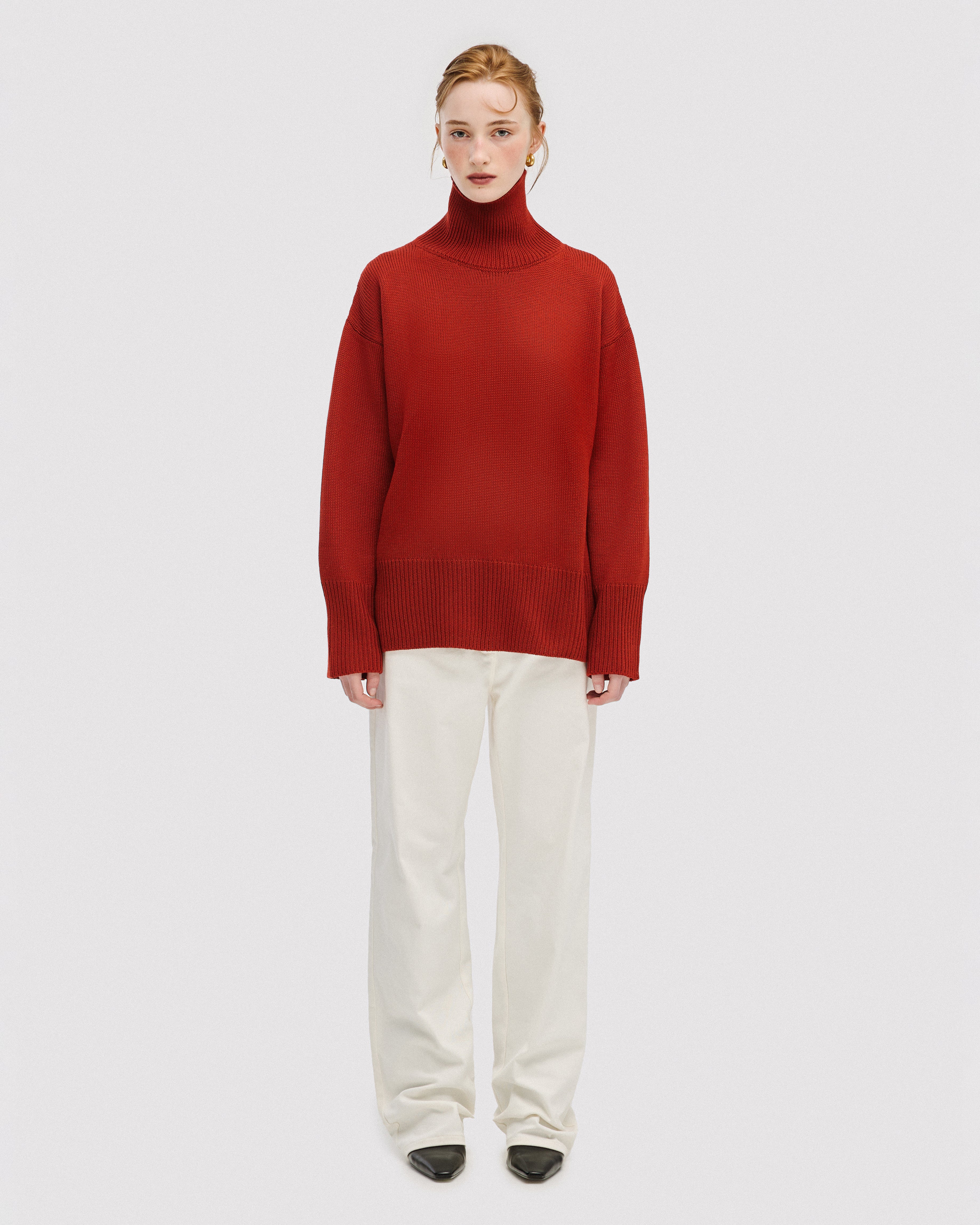 WINTER BERRY SWEATER