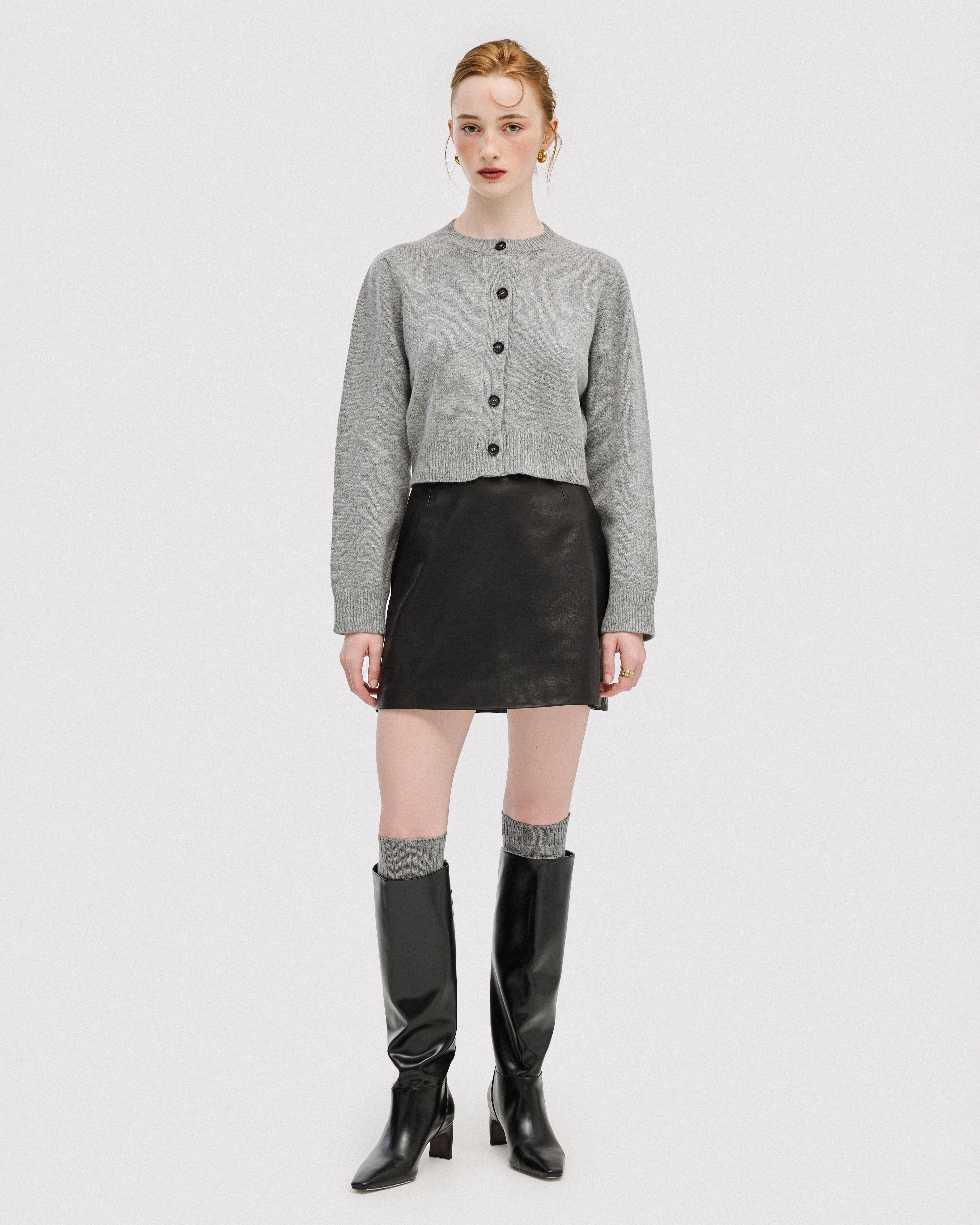 GREY SHORT CARDIGAN