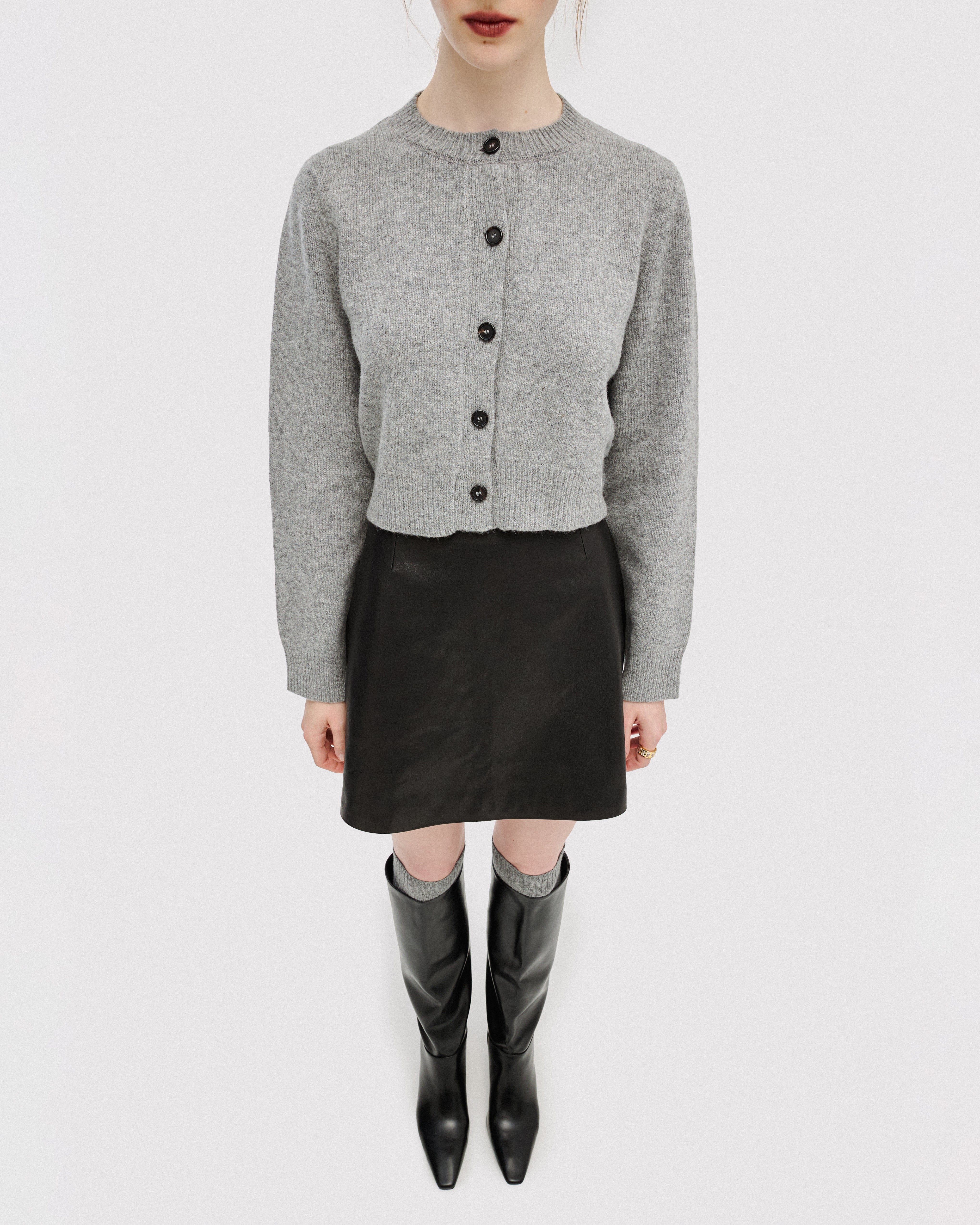 GREY SHORT CARDIGAN