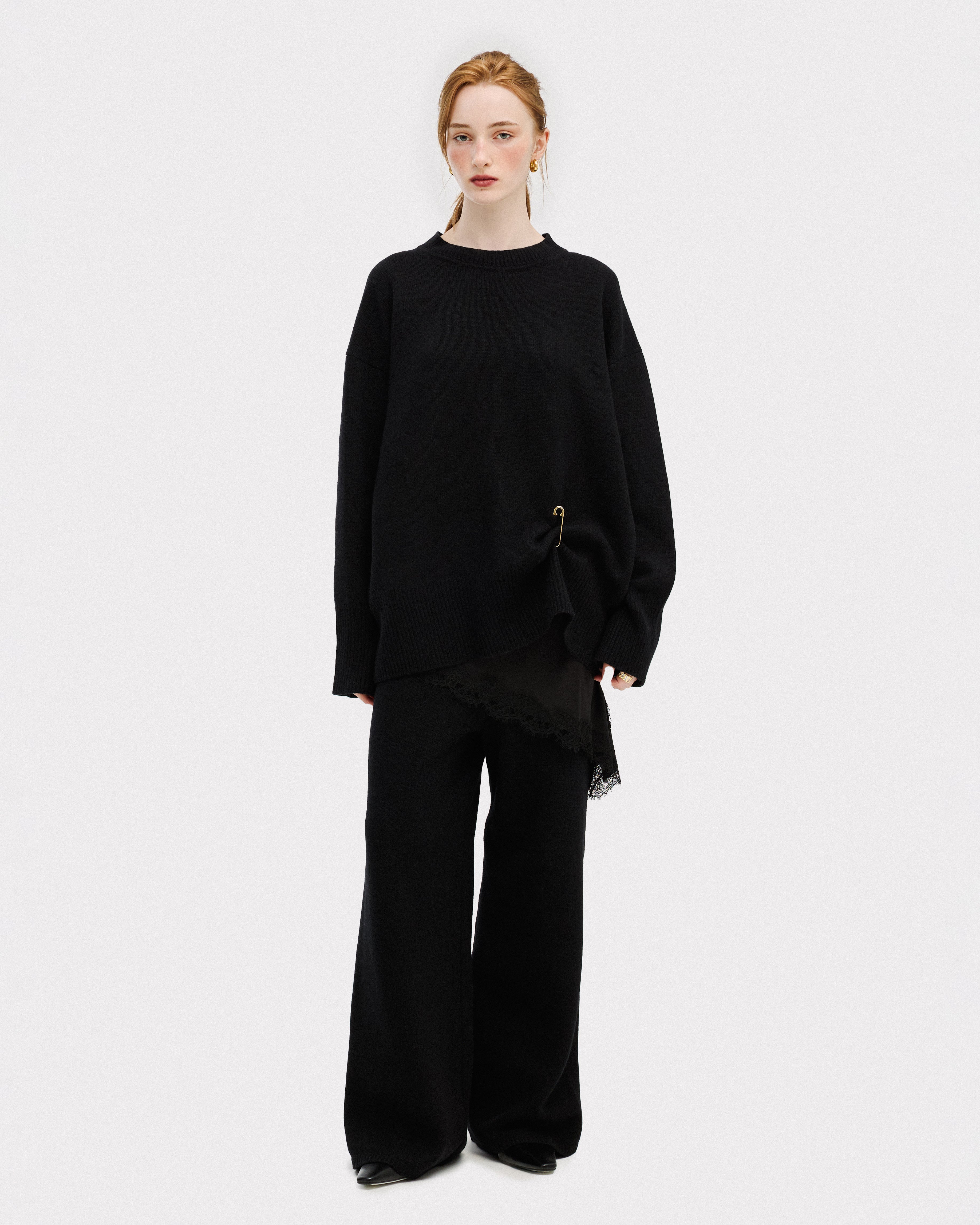 BLACK KNITTED TROUSERS