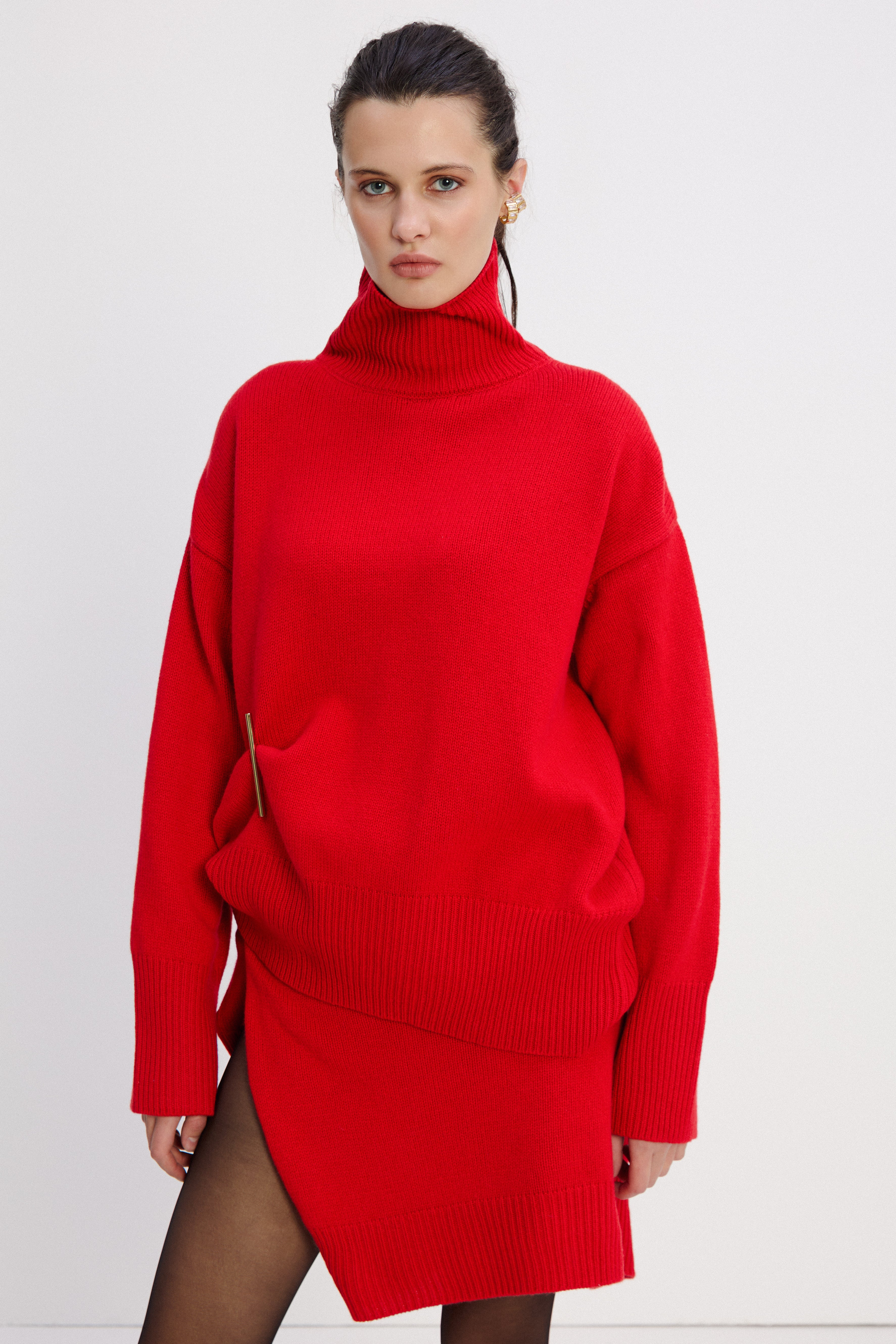 HOLIDAY WOOL-CASHMERE BLEND SWEATER